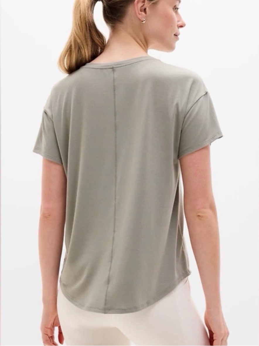 Nwt Athleta Weekender Top
